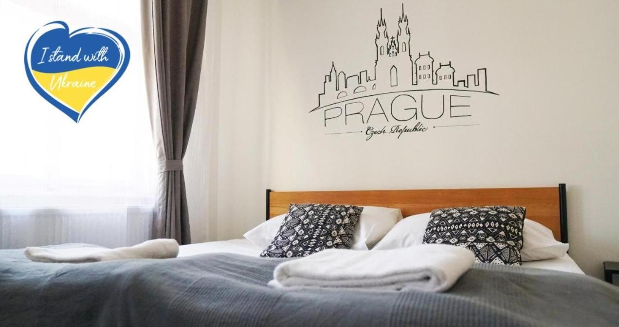 Thai Sun Hostel Прага Экстерьер фото